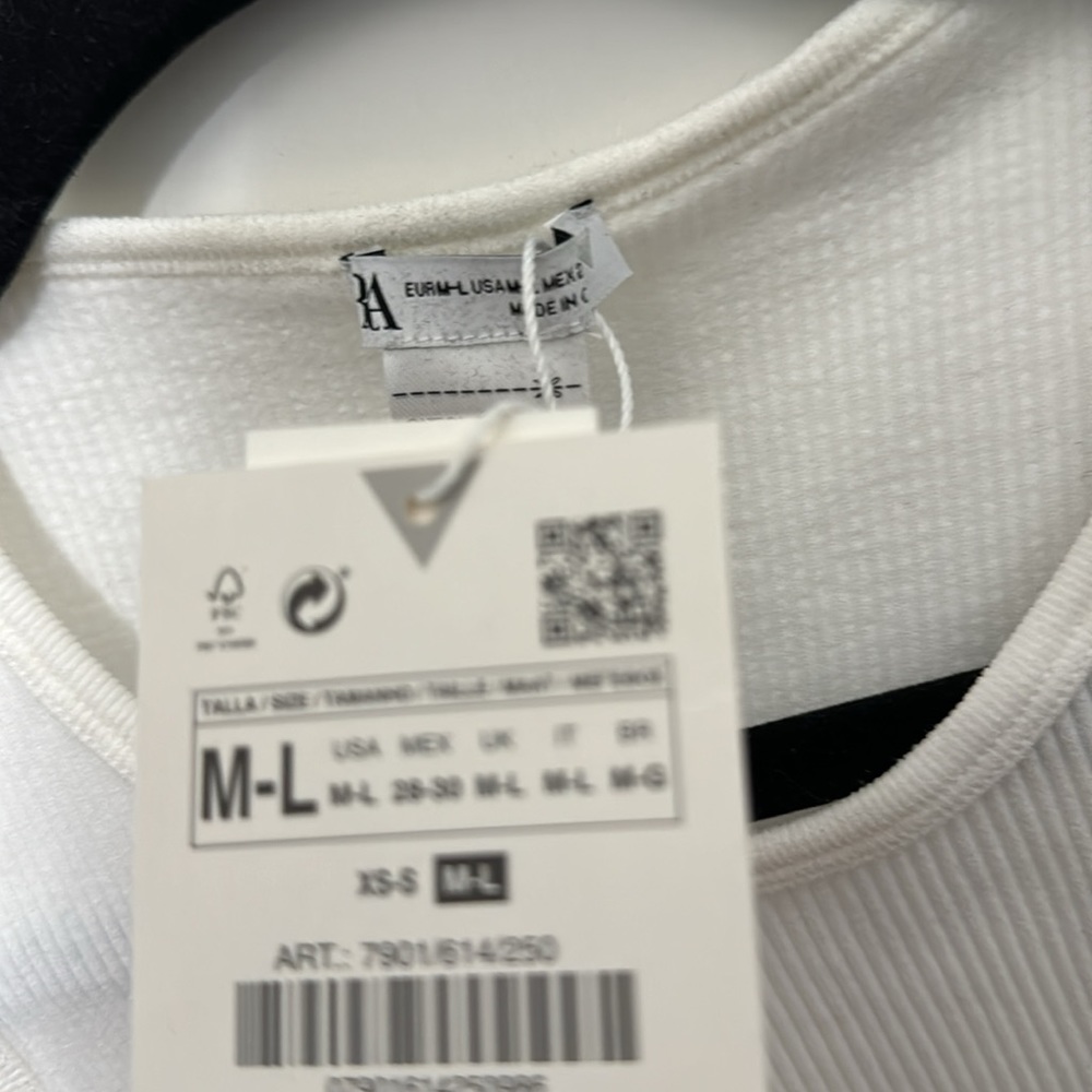 ZARA RHINESTONE HEM CROP TOP CONTOUR TANK - Picture 3 of 5